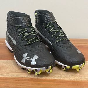 NWOT Under Armour Bryce Harper 34 Black/Green/Silver Baseball Cleats Youth US 6